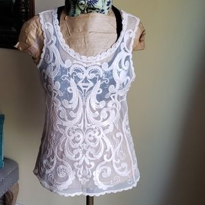 Lace detail sleeveless